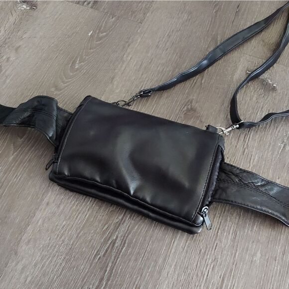 Convertible Black Bag - Crossbody to Fanny Pack - Picture 4 of 6